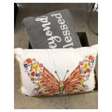 Box of Throw Pillows