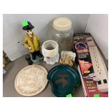 Outlet Strip and Misc Decor