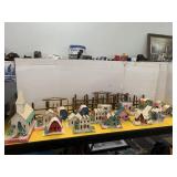 Vntg Cardboard Light Up Houses