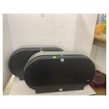 Double toilet paper dispensers (2)