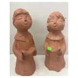 2 terracotta choir figurines