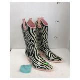 Corkyï¿½s Womenï¿½s Rubber Boots Size 6