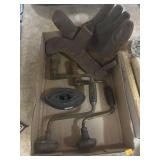 VGT Glove, Sad Iron, Tools Flat