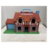 Fisher-Price Little People Play Family Tudor