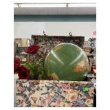 Trunk decor w/flowers and globe (trunk dented)