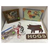 Chicken Decor, Hogs, Jewelry, Misc Lot