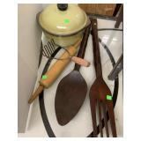 Club Pot, Large Wooden Spoons Decor, Misc