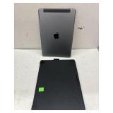 Apple iPad w/ Case - no cords