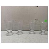 4cnt Glass Cups, Slight Chip