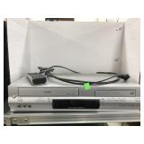 Toshiba VHS & DVD player w remote