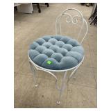 Vntg Wrought Iron Vanity Chair