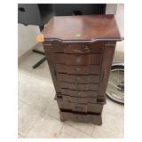 Wooden jewelry stand