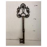 Metal key wall hanging