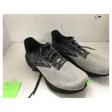 Brooks Gym shoes sz 11