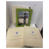 3 cnt Picture Frames. - new