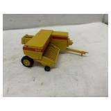New Holland 940 Baler Die Cast Model Toy