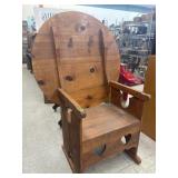 Bench Table - approx 40.5 inches round