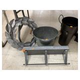 Metal Shelf, Wreath, 2 Buckets/Vases