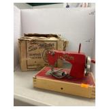Vintage KAYanEE Sew Master Mini Sewing Machine w/