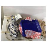 Misc Group, Duck, Cooling Rack, Food baskets