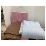 Misc. blankets (electric-no cord, wool, & ?)