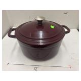 Cast Iron Dutch Oven - cooks signature