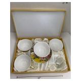 Jushi Teacups and Saucers