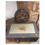 Vintage Atwater Kent Tube Breadbox Radio Model 40