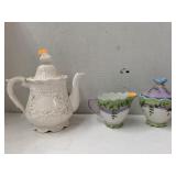 Teapot Music Box and 2 dishes