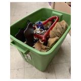 Tote (no lid) of decor and misc