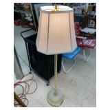 Vntg Brass Floor Lamp, works