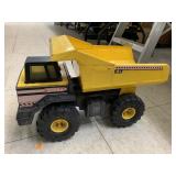Tonal Dump truck