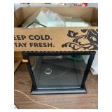 Display box, shelf, glass shelves?