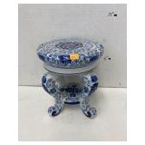 Ceramic Oriental stand/stool