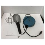 Retractable trouble Light (not tested)