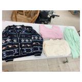 4cnt Sweaters. Size L