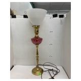 Vntg rose and milk glass lamp