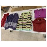 5cnt sweaters, size L