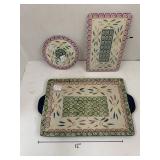 Temptations Tray and 2 Glass Trivets