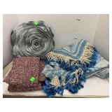 Pillow, Snd Table Covering Decor