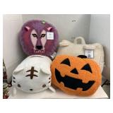 Lot of 4 new plush pillows