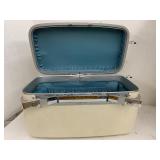 Vntg Train Case Luggage Samsonite