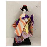 Vntg Japanese Geisha doll