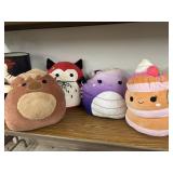 4 SquishMallows