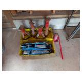 2 Hydraulic Jacks and Car stands