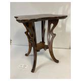 Decorative table. 18' tall. 15 x 15' top