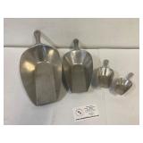 6 aluminum scoops