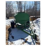 Grain tank. 2 tanks, 26.5 x 16.1 tires