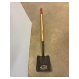 Square nosed spade.
