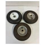 2.5-4ï¿½ tires on rims.